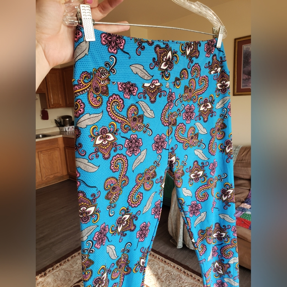 NWT lularoe Victorian on modern print leggings TC - Picture 10 of 13